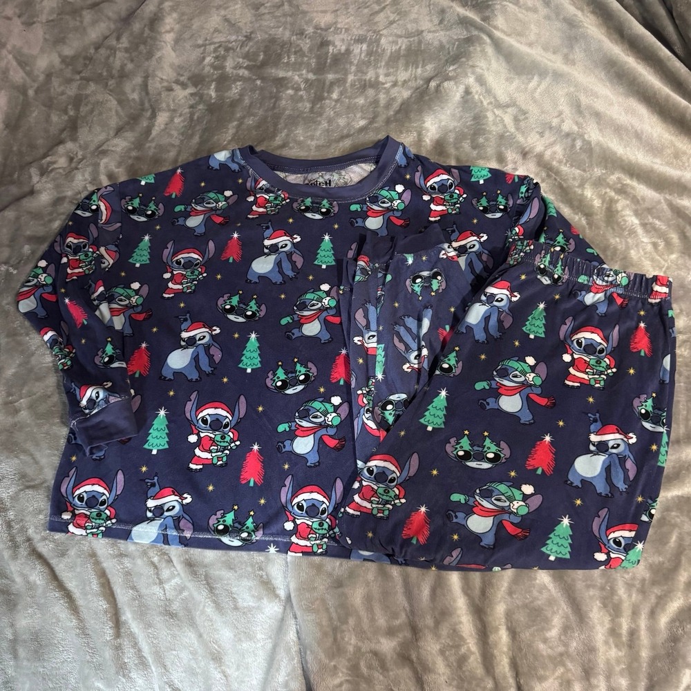 Disney Stitch Women's Soft Christmas Top Pants Pajama Set 2-Piece Large